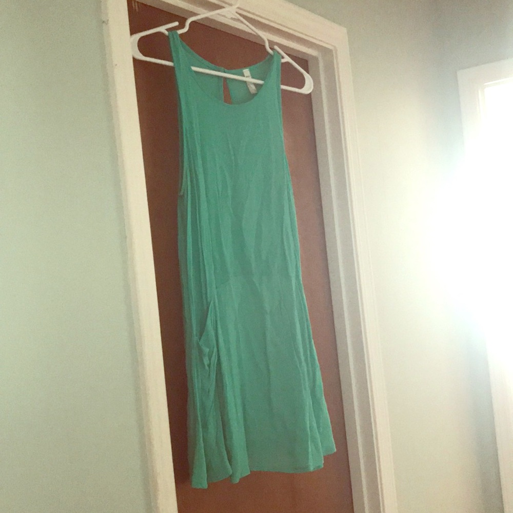 Casual short spring/summer green dress